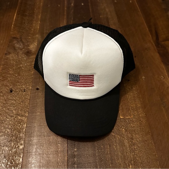 USA‎ FLAG TRUCKER HAT - Picture 1 of 6